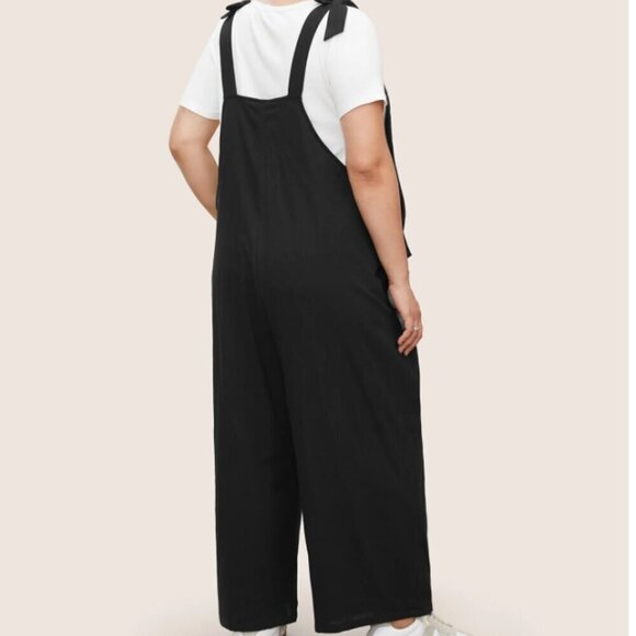 BloomChic Solid Pleated Detail Pocket Knotted Shoulder Overall Jumpsuit - Picture 2 of 4